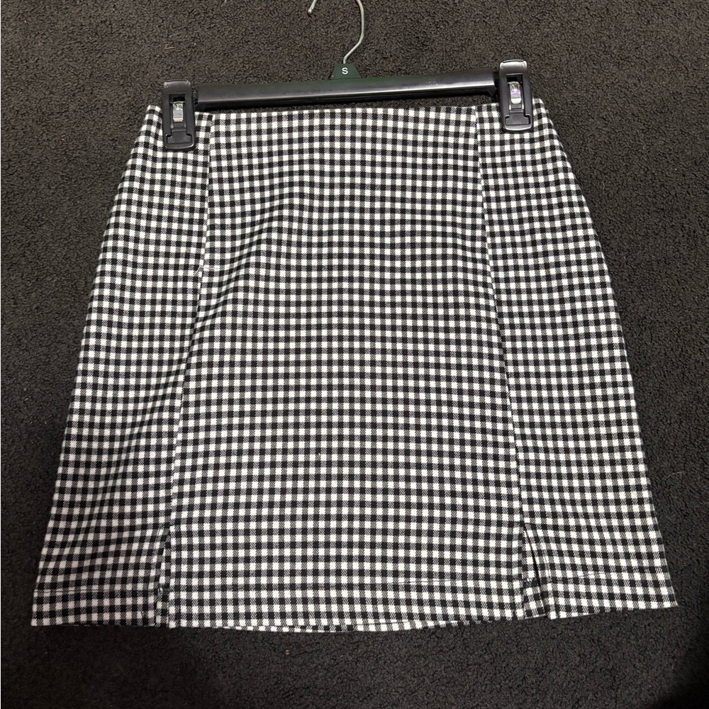Classic Black and White Checkered Skirt
